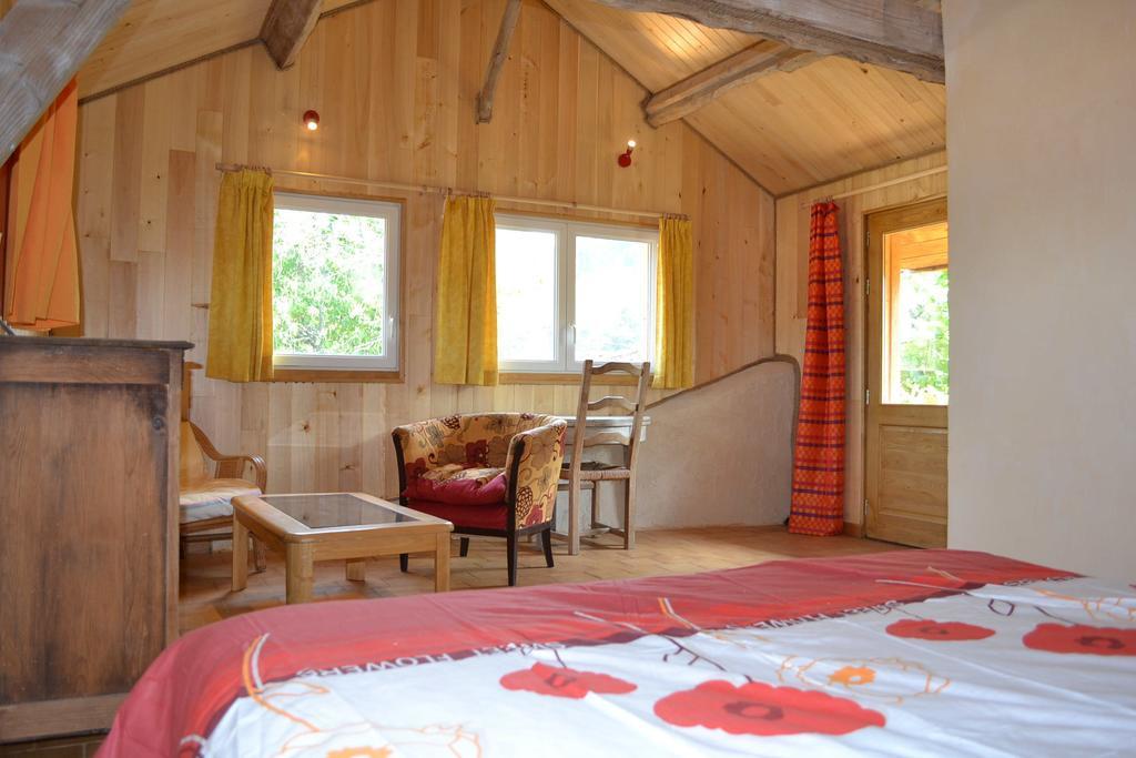 Hotel La Ferme De Cagnolle Saint-Amand-de-Belvès Exteriér fotografie